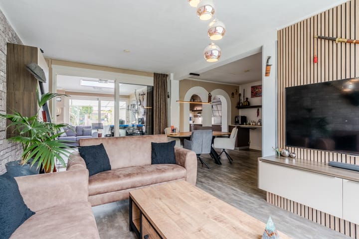 Foto 5 van Pegasus 10