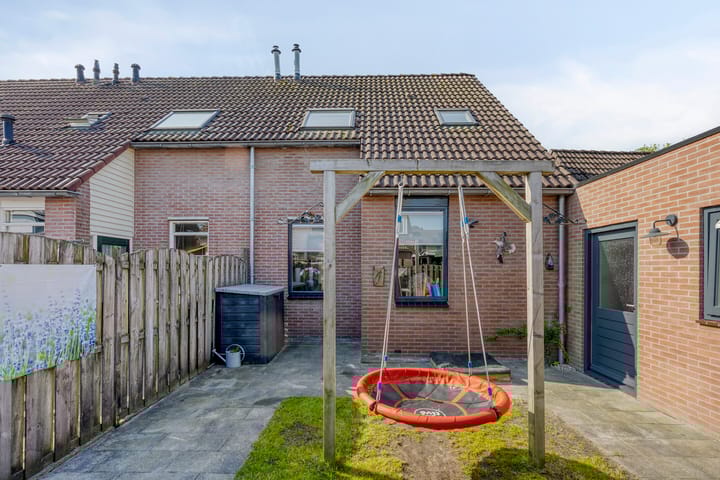 Foto 35 van Struikheidestraat 9