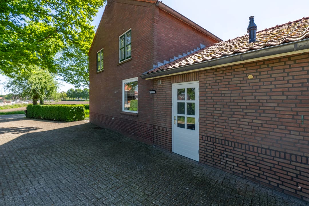 Photo 8 of Zandstraat 4