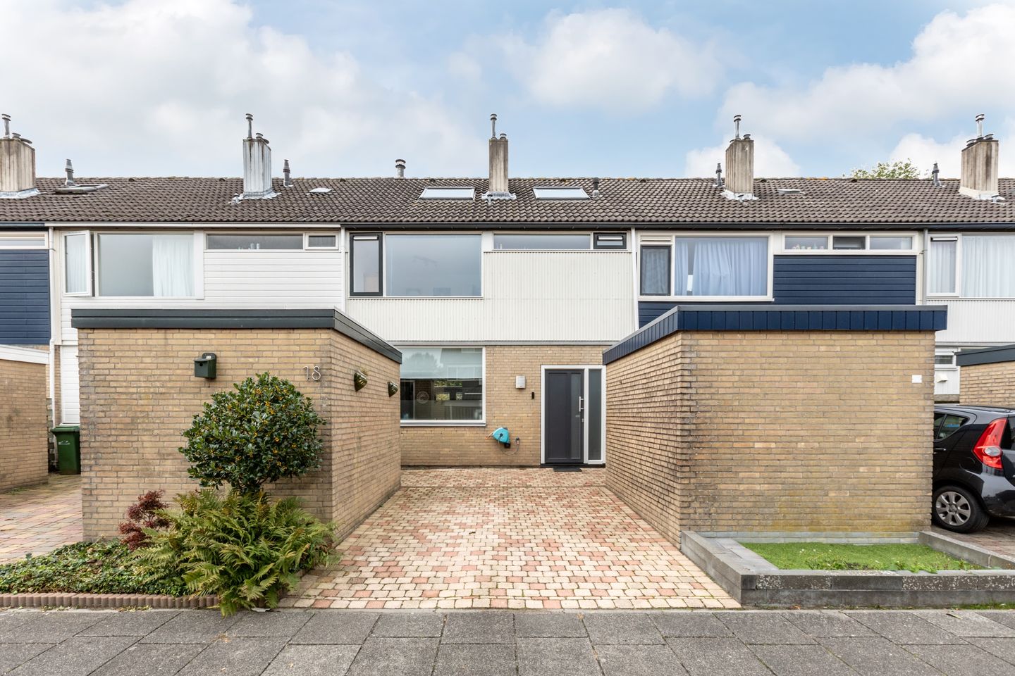 Foto 10 van Delta 18