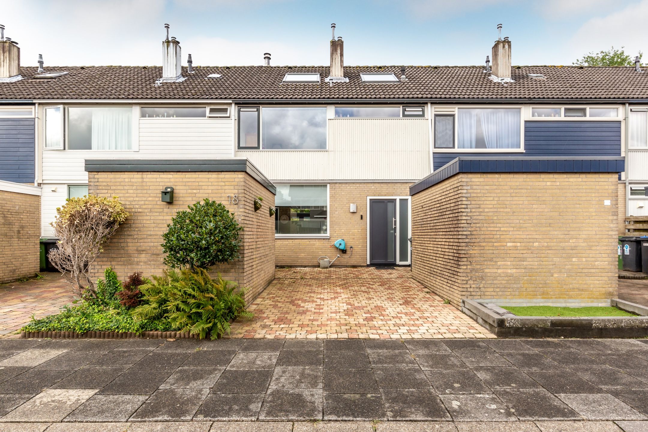 Foto 60 van Delta 18