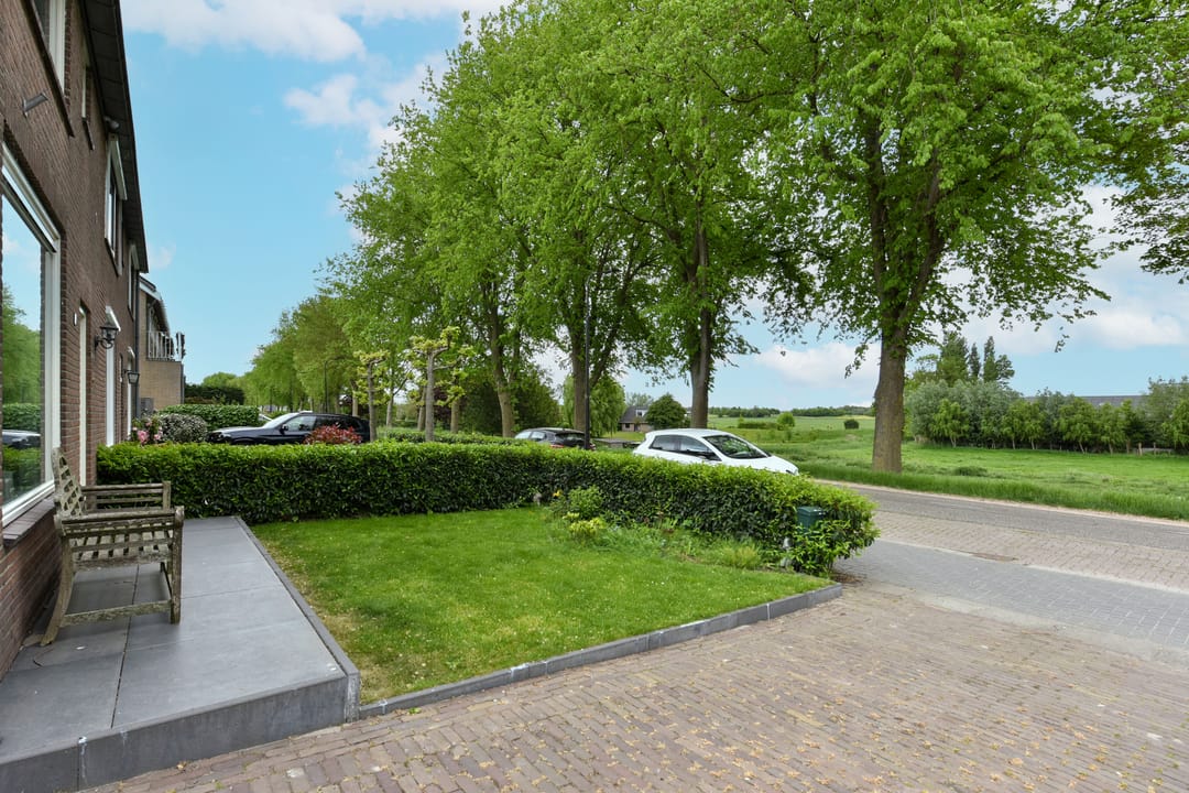 Photo 22 of Burgemeester Padmosweg 98