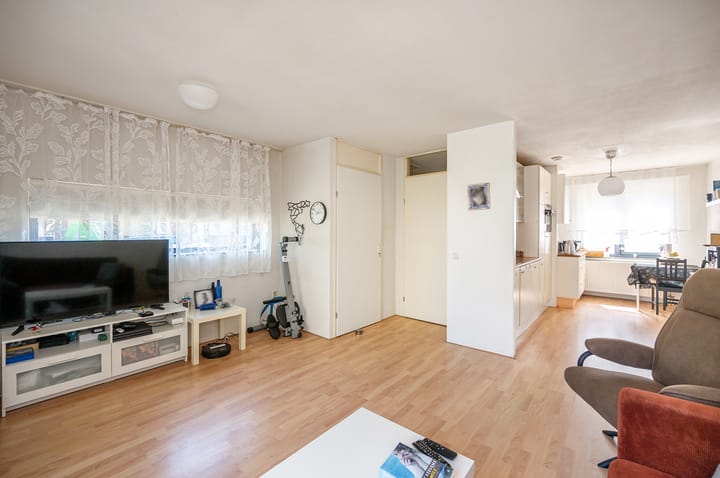 Photo 3 of Brederostraat 2