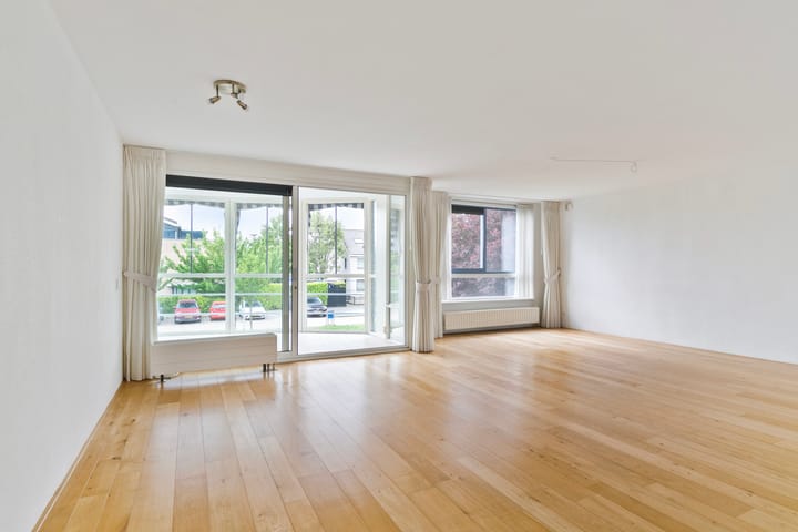 Foto 11 van Serenadelaan 103