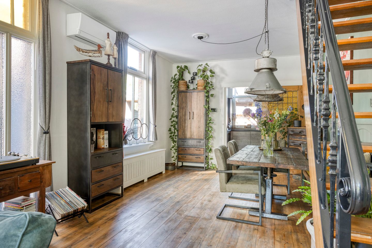 Foto 10 van Tuindwarsstraat 14