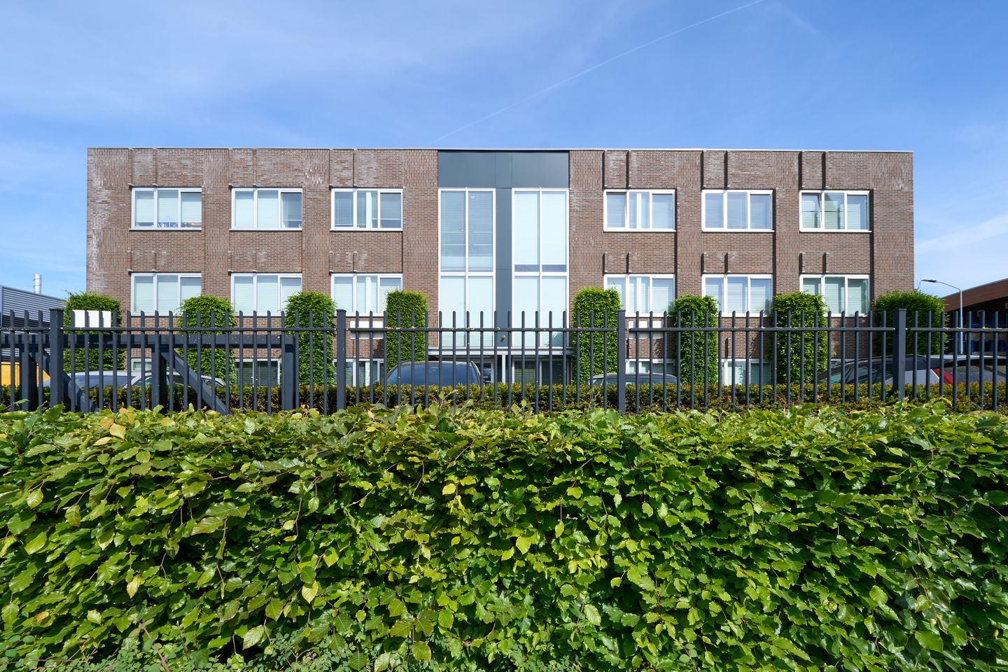 Bekijk foto 2 van Lokhorstweg 28