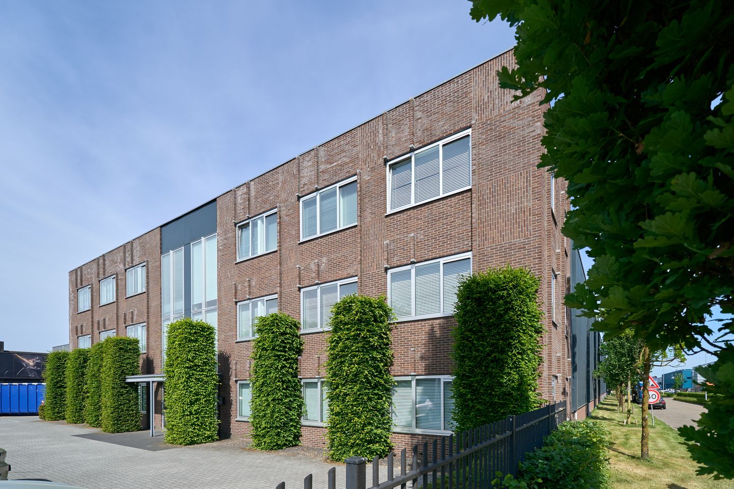 Bekijk foto 3 van Lokhorstweg 28