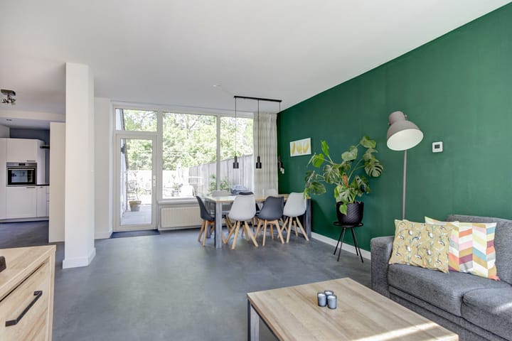 Photo 4 of Aquamarijn 72