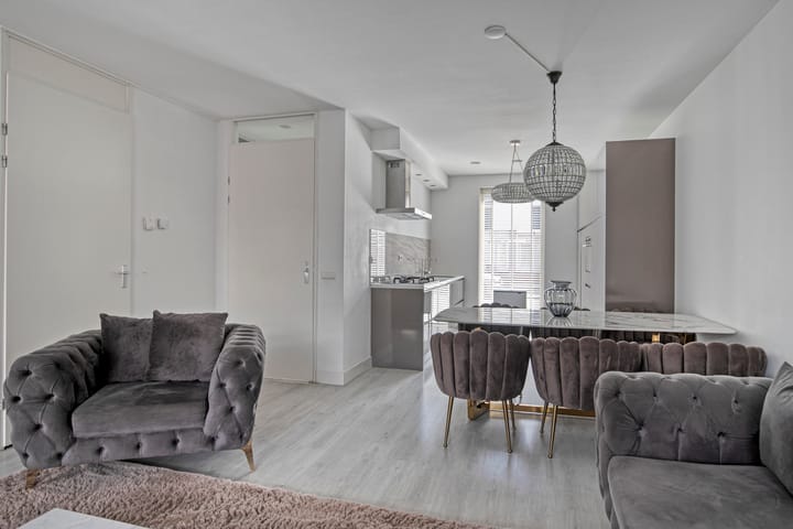 Foto 9 van Tjerk Hiddesstraat 80