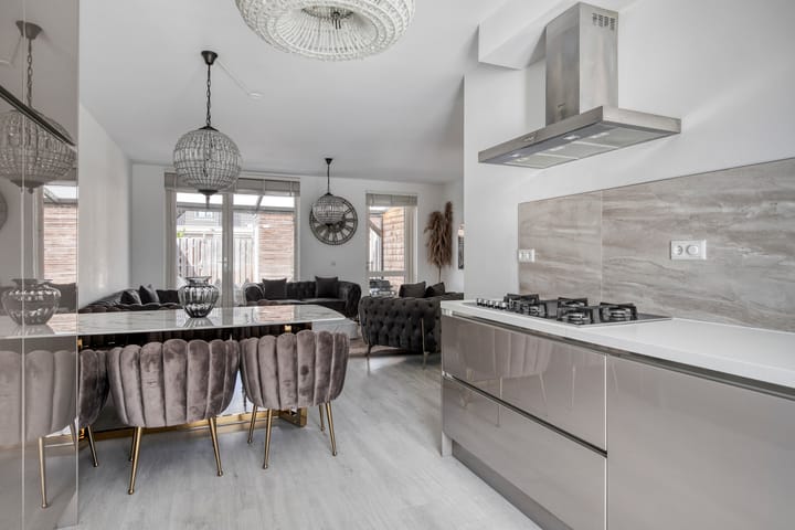 Foto 14 van Tjerk Hiddesstraat 80