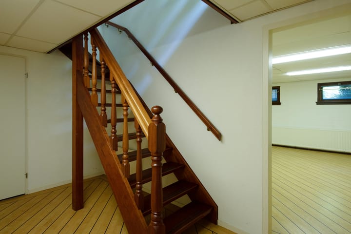 Photo 22 of Dr L E van Hoornlaan 16