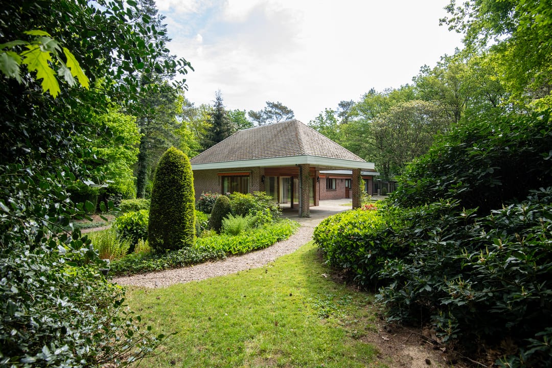 Foto 32 van Dr L E van Hoornlaan 16