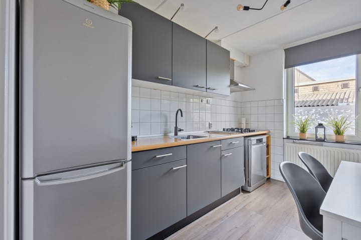 Foto 2 van Dr. De Jongstraat 96