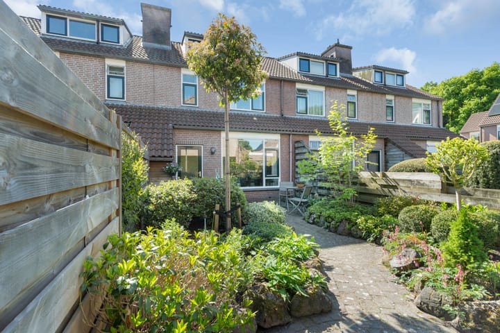 Foto 2 van Zwinglilaan 26