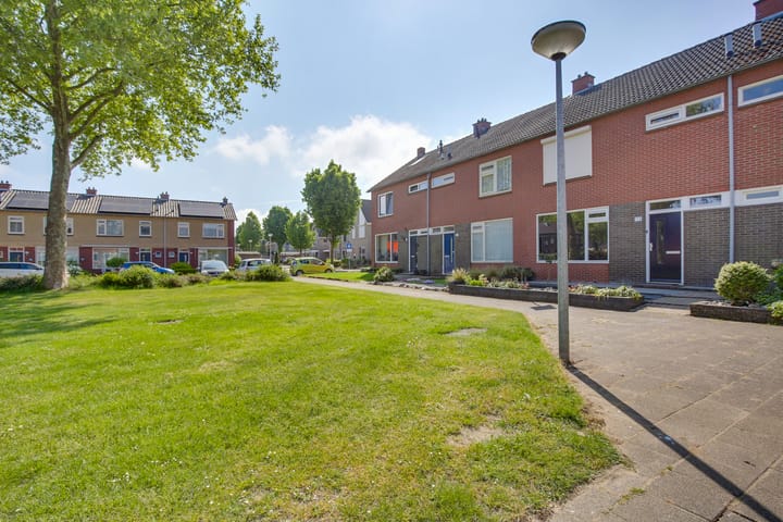 Foto 35 van Esstraat 172