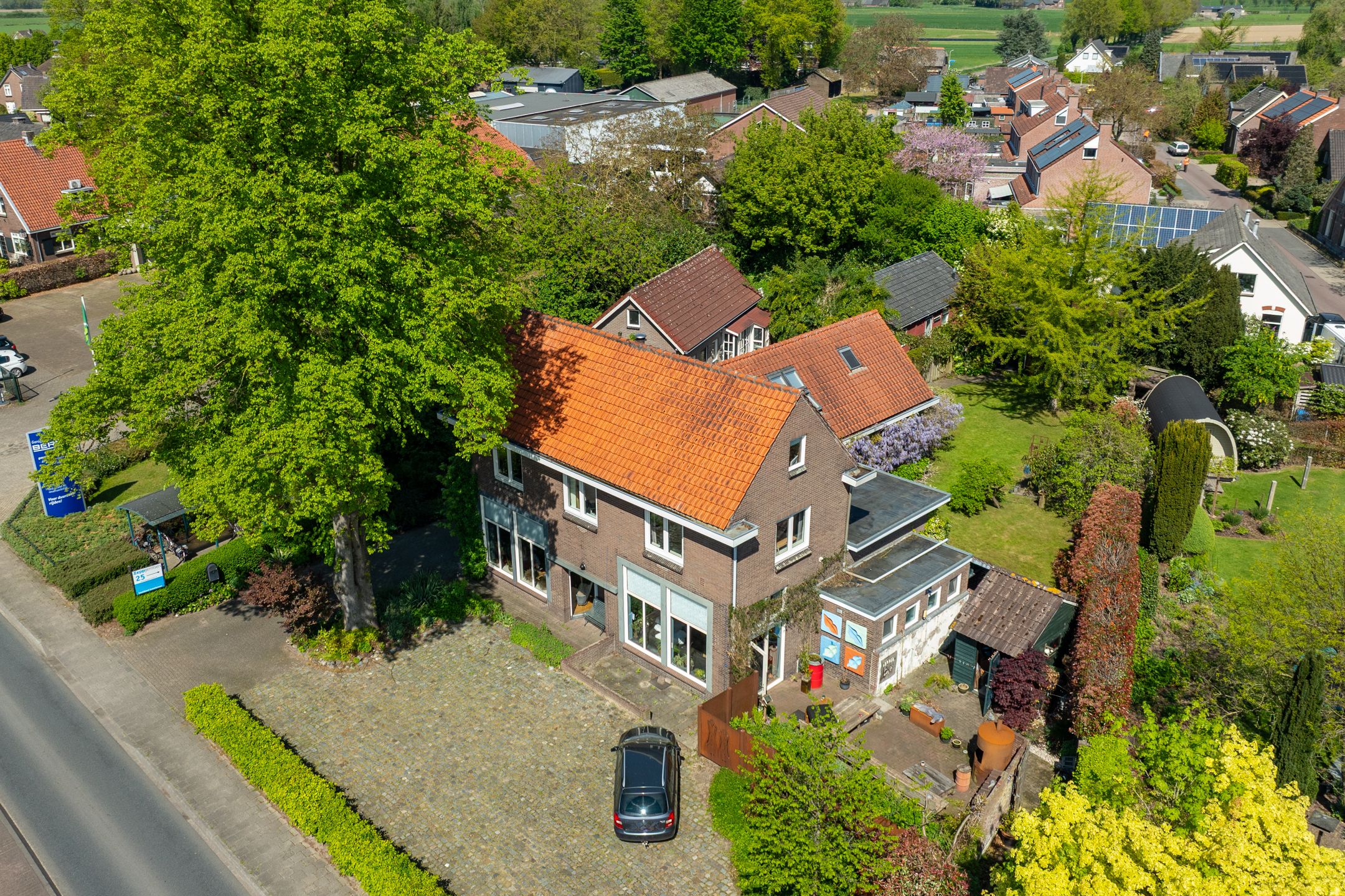 Foto 42 van Rijksweg 25