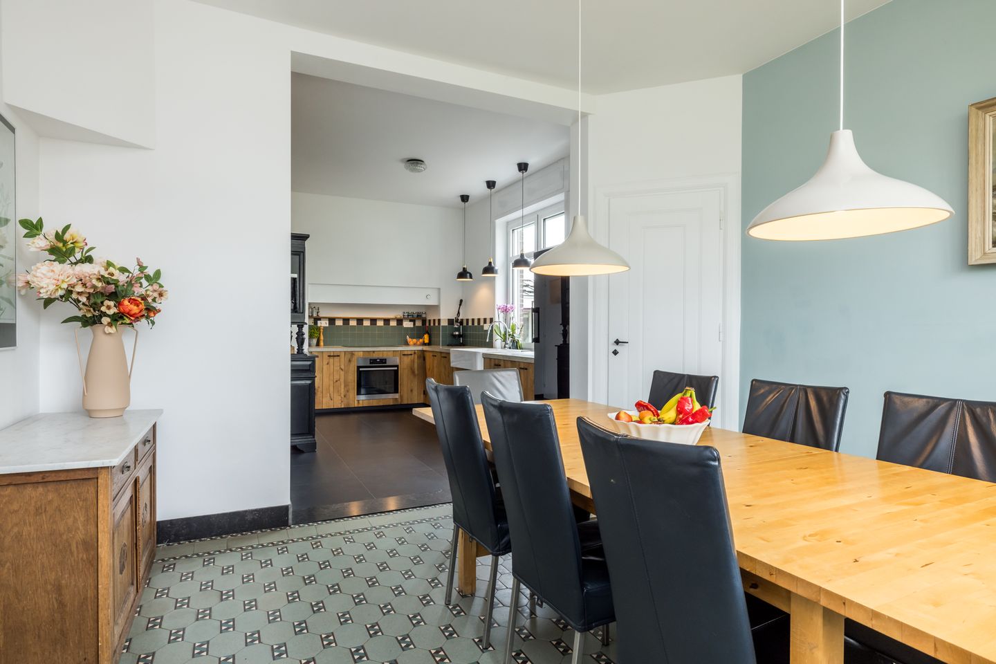 Photo 14 of Wilhelminastraat 17