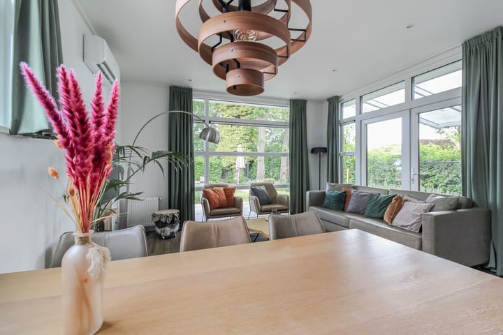 Photo 5 of Loverensestraat 11-A34