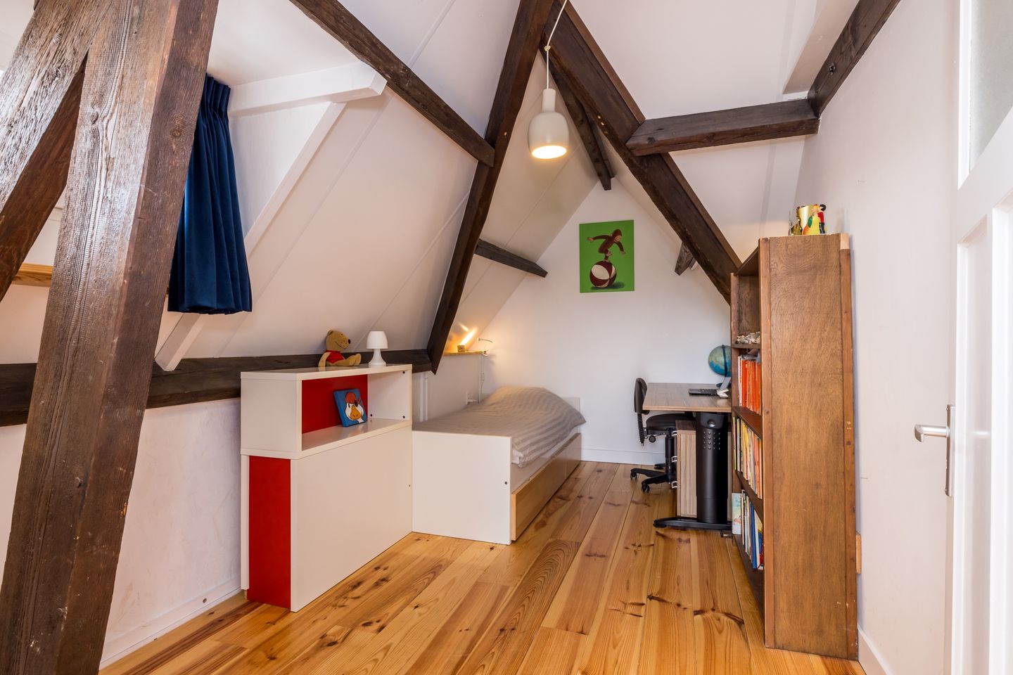 Photo 34 of Wilhelminastraat 17