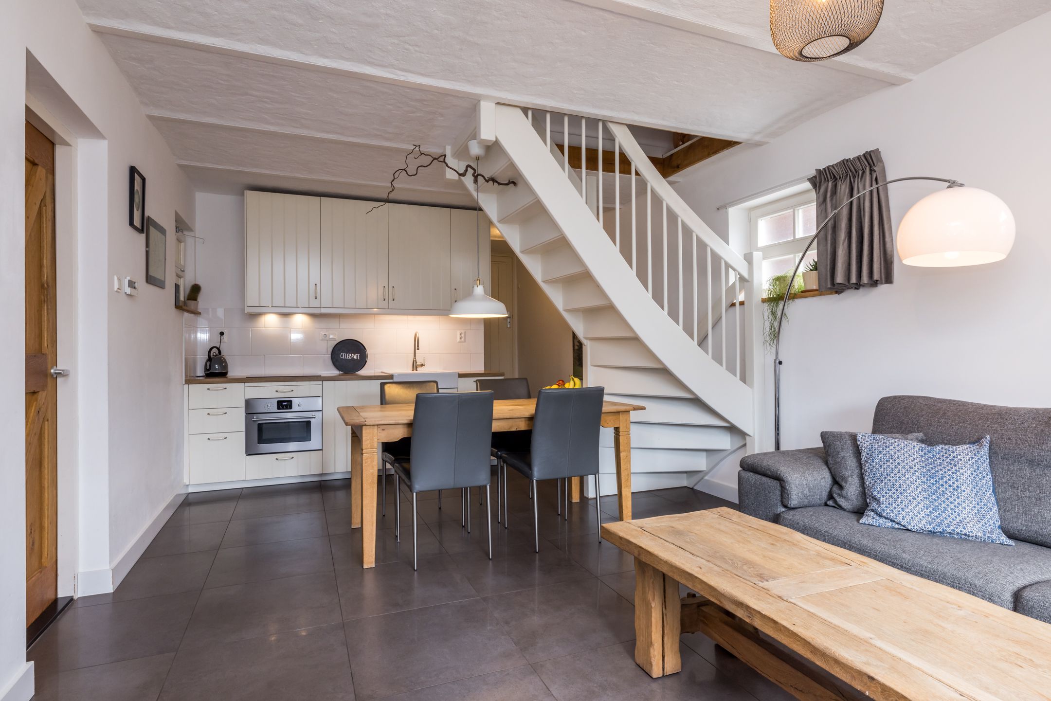 Photo 48 of Wilhelminastraat 17