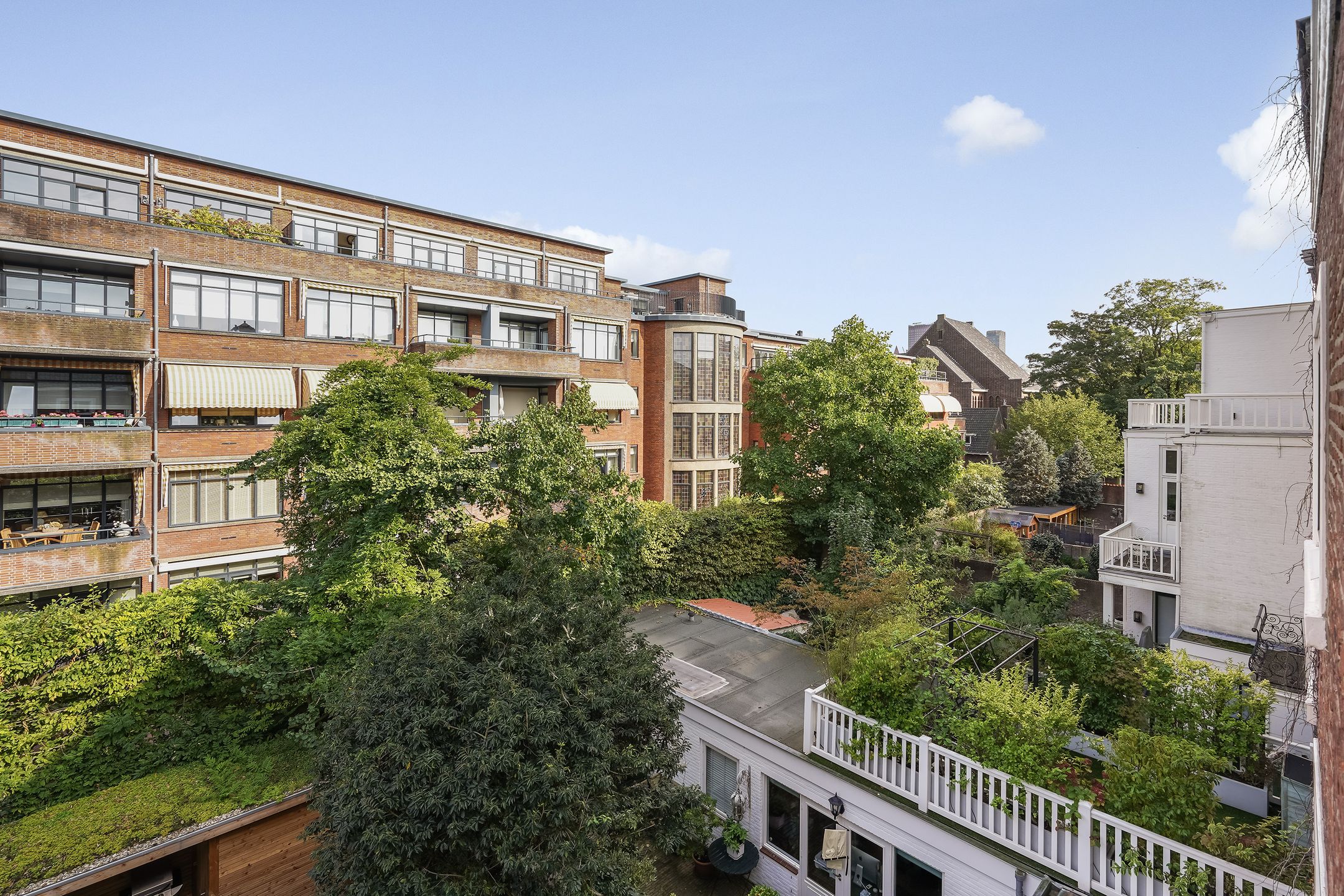 Photo 54 of Willemstraat 81