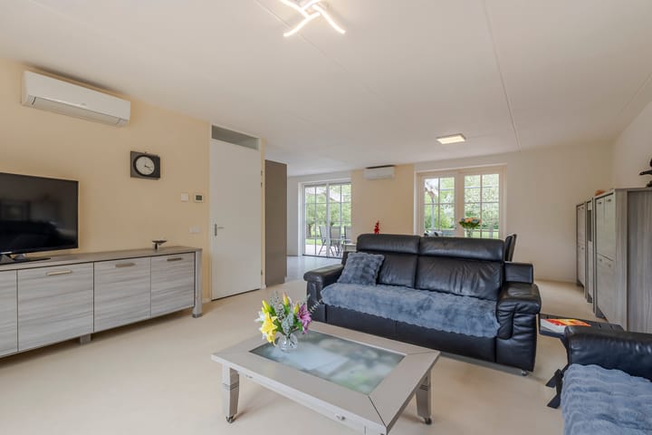 Photo 12 of Gelkenes 55