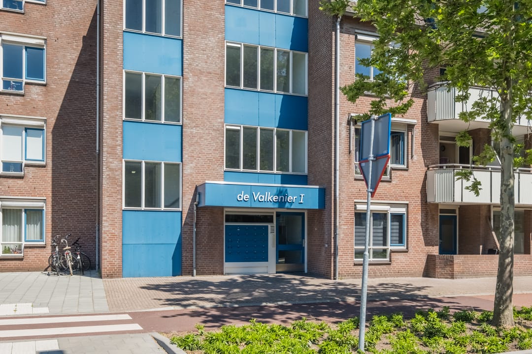 Foto 2 van Valkenierstraat 3