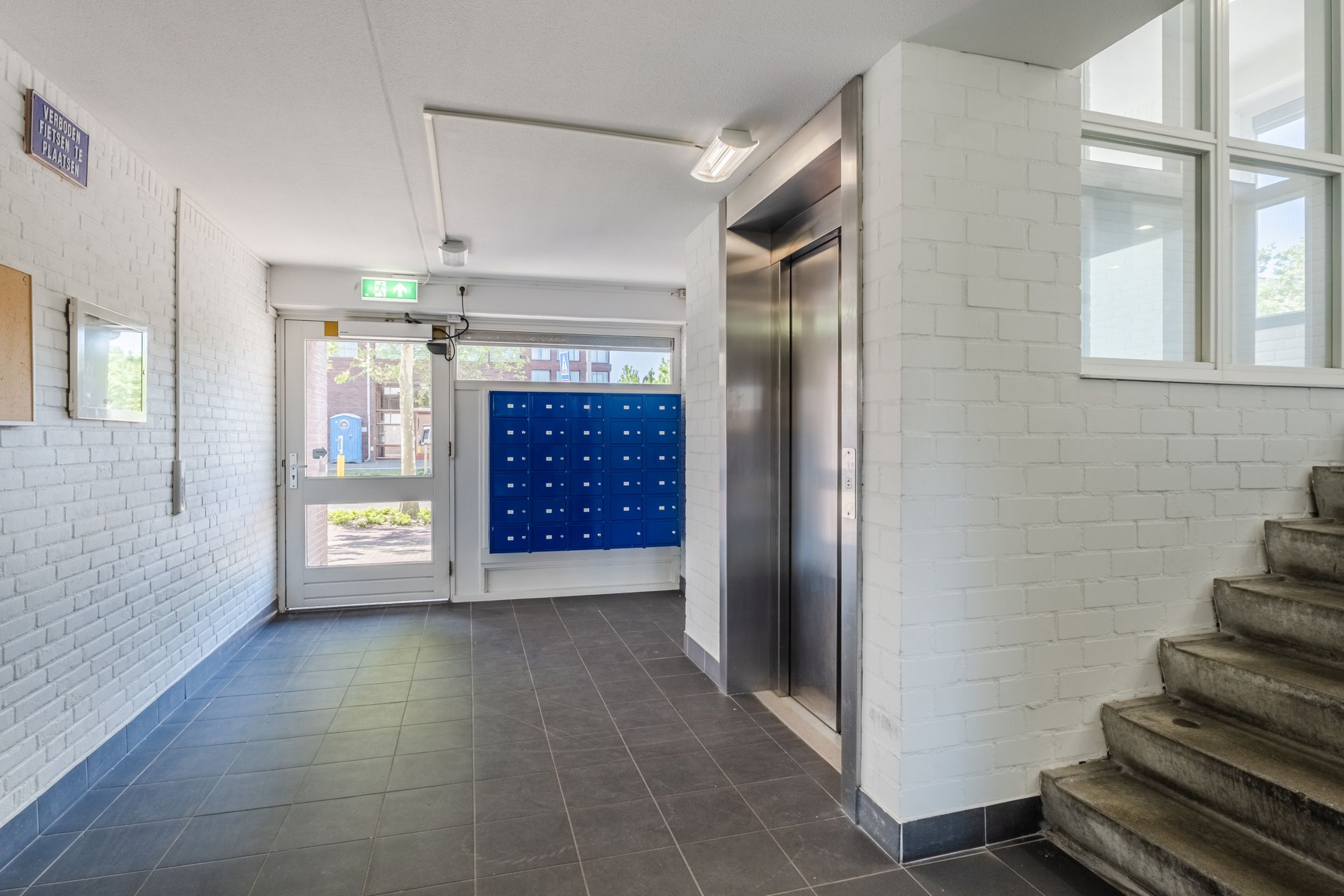 Foto 6 van Valkenierstraat 3