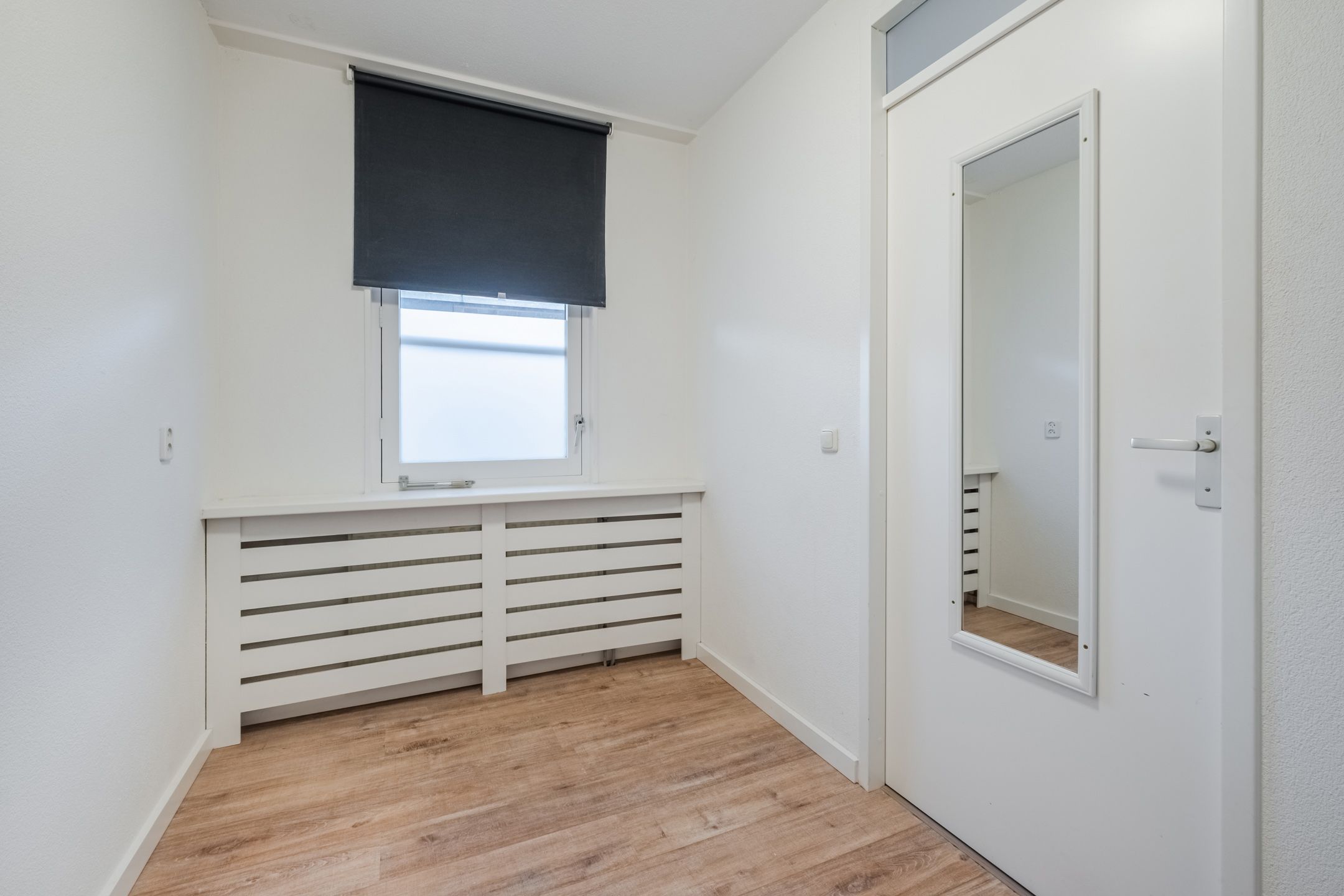 Foto 15 van Valkenierstraat 3