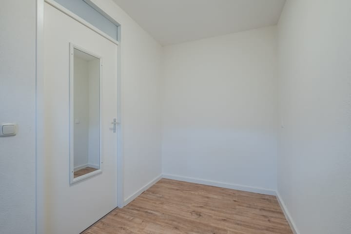 Foto 16 van Valkenierstraat 3