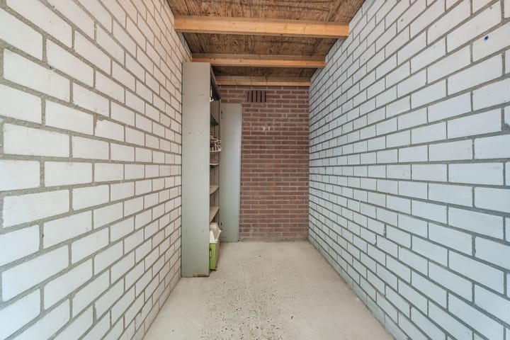 Foto 22 van Valkenierstraat 3