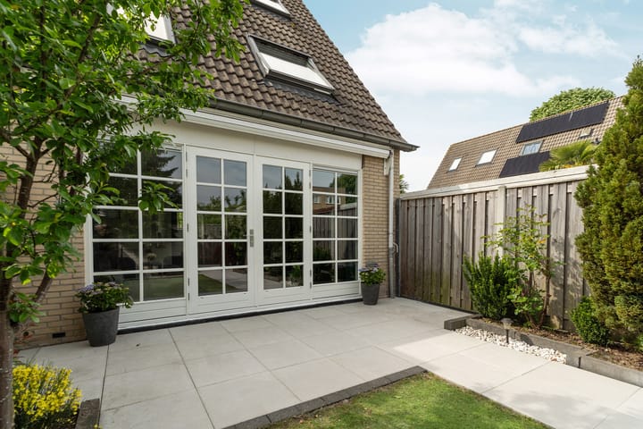 Foto 36 van Bob Marleystraat 48