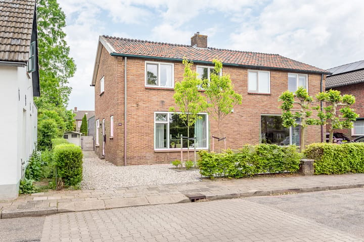 Foto 1 van Veldweg 10