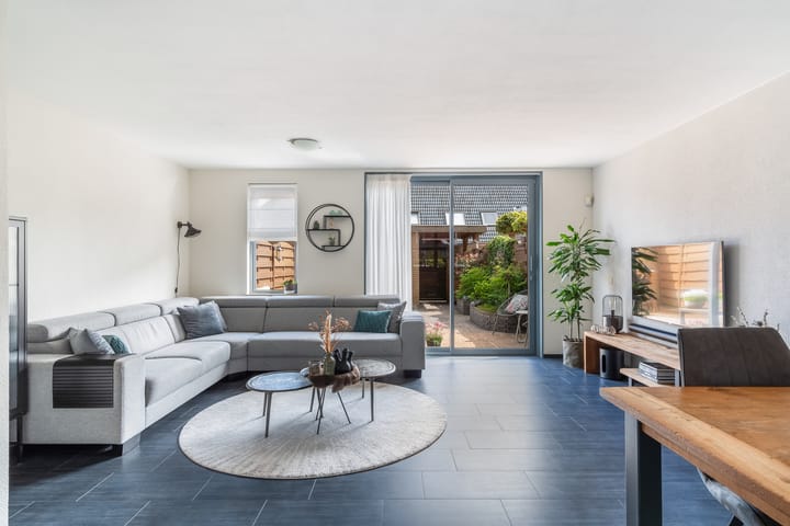 Foto 2 van Valkenierstraat 61