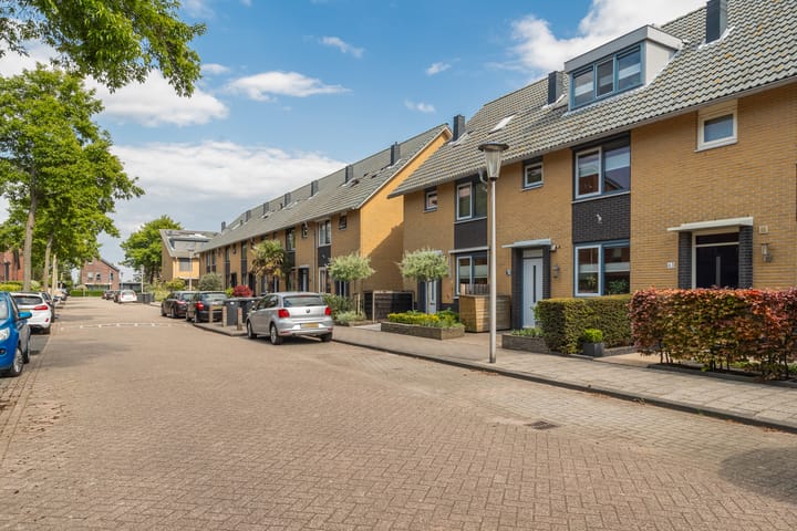 Foto 7 van Valkenierstraat 61