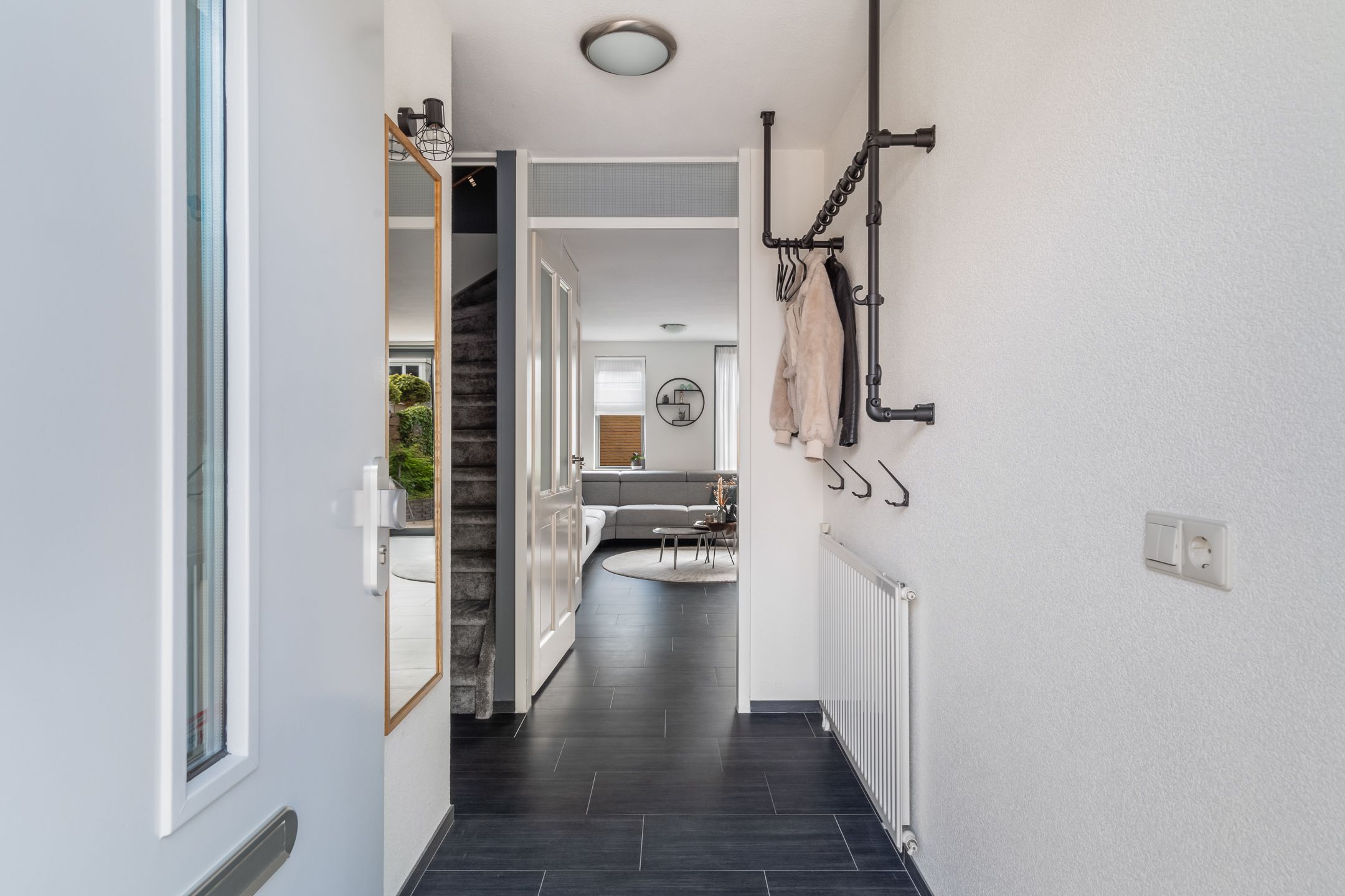 Foto 9 van Valkenierstraat 61