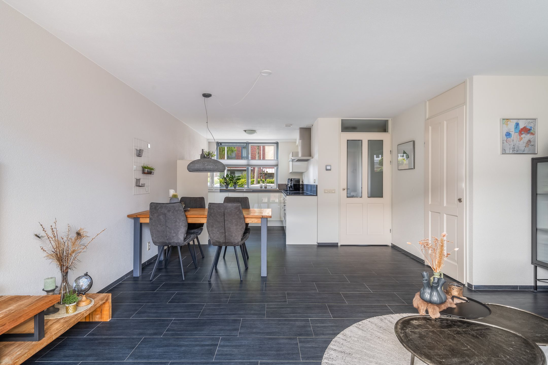 Foto 15 van Valkenierstraat 61