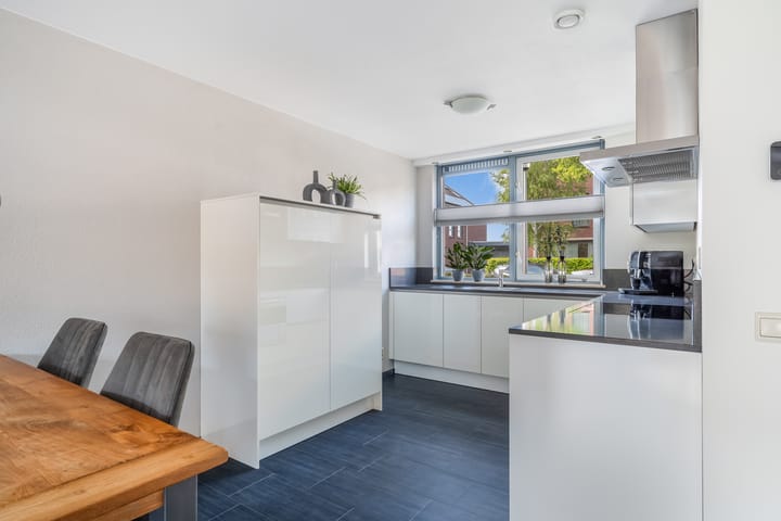 Foto 17 van Valkenierstraat 61