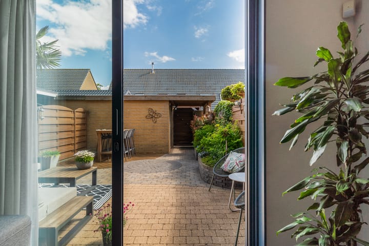 Foto 20 van Valkenierstraat 61