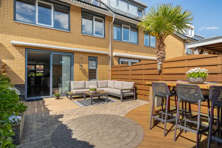 Foto 21 van Valkenierstraat 61