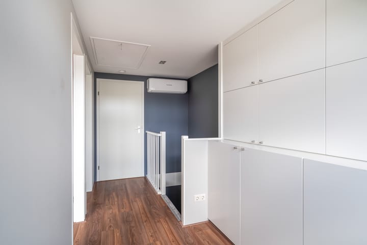 Foto 41 van Valkenierstraat 61