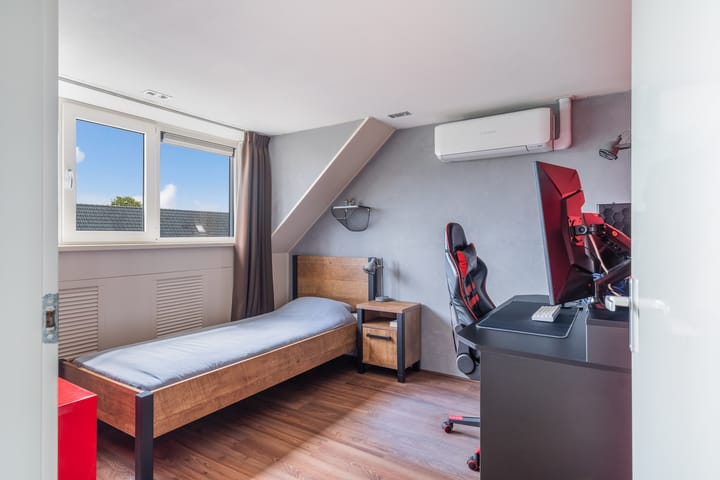 Foto 43 van Valkenierstraat 61