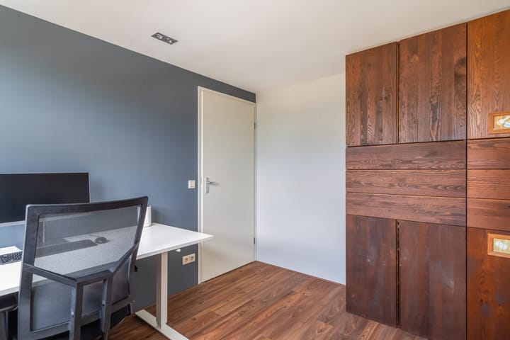 Foto 48 van Valkenierstraat 61