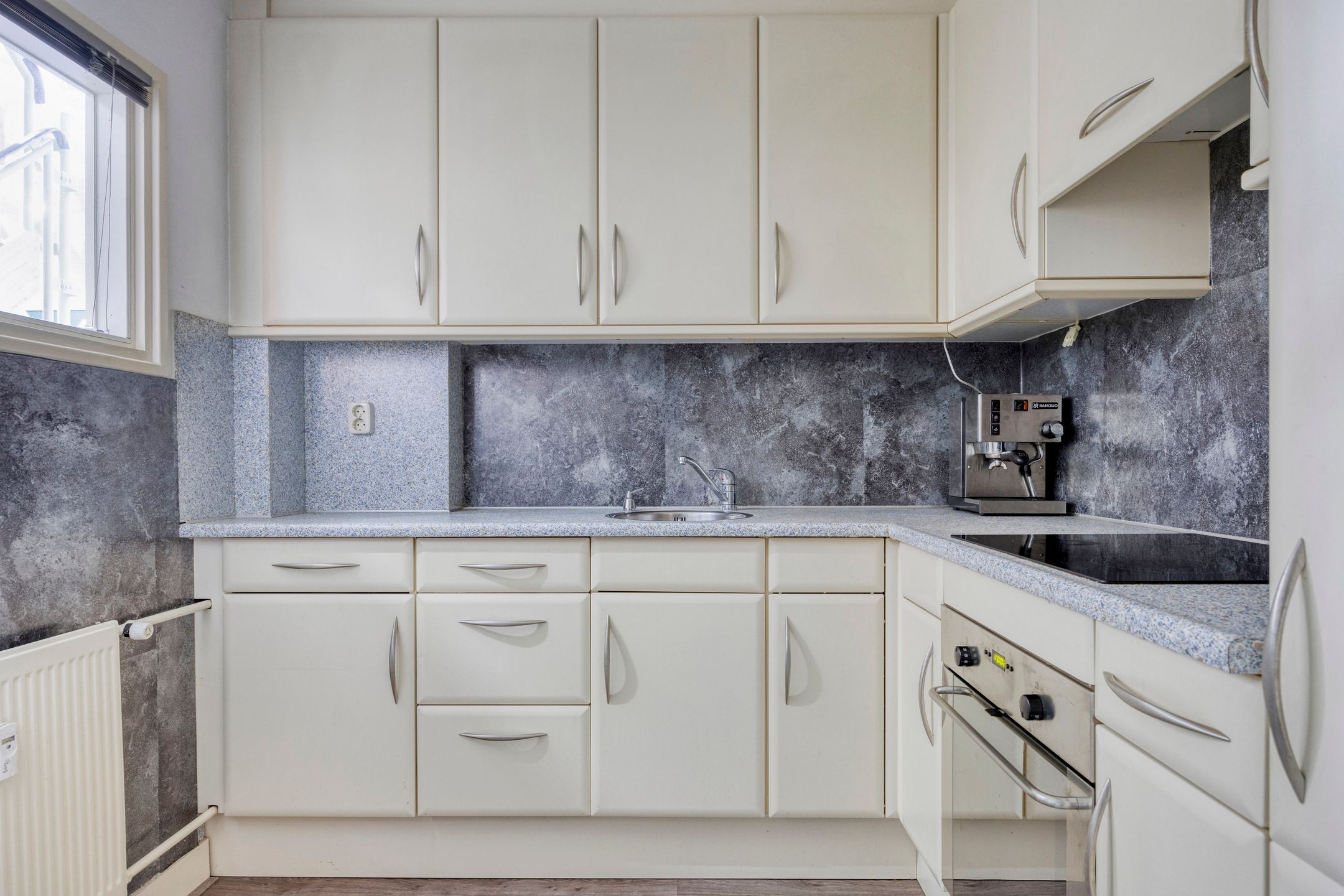 Foto 9 van Stationsweg 92-408