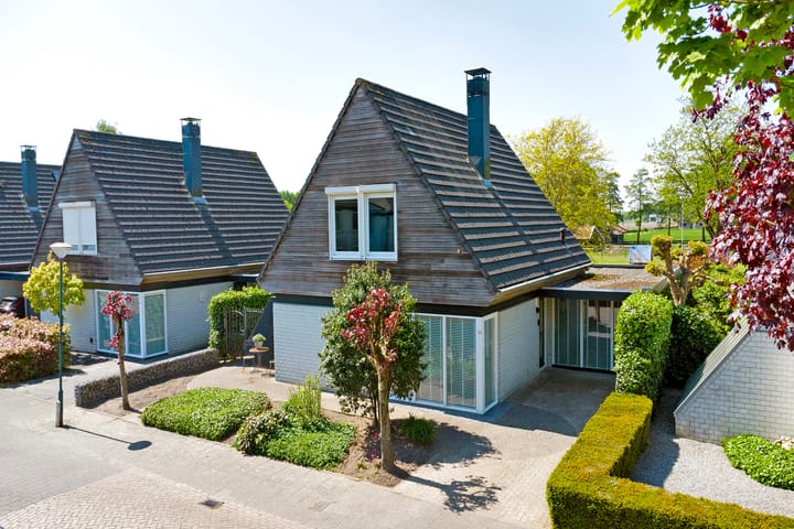 Foto 1 van Kustersstraat 24