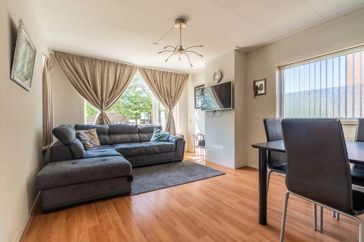 Foto 2 van Bartholomeus vd Helststr 49