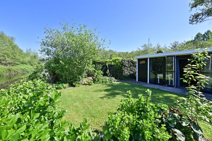 Foto 4 van Oud Loosdrechtsedijk 99 A nabij