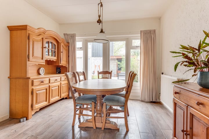 Foto 11 van Stationsweg 126