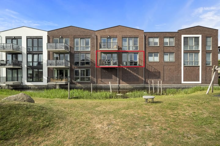 Photo 5 of Lenteklokje 9