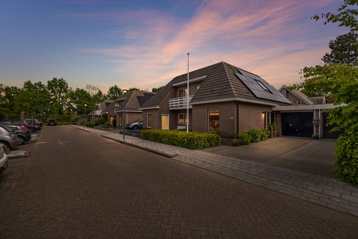 Foto 2 van Van Lingelaan 104